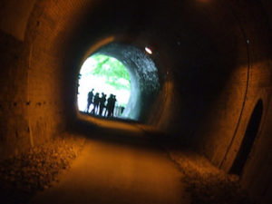 トンネルの画像